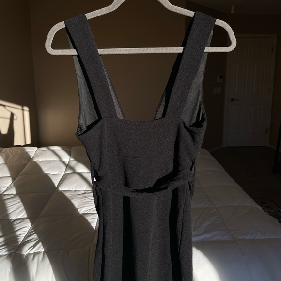 Selfie Leslie Black Deep V Neck Dress - Picture 6 of 11